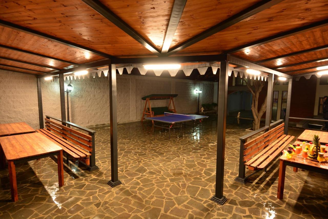 Granada Hotel And Restaurant Tbilisi Exterior photo